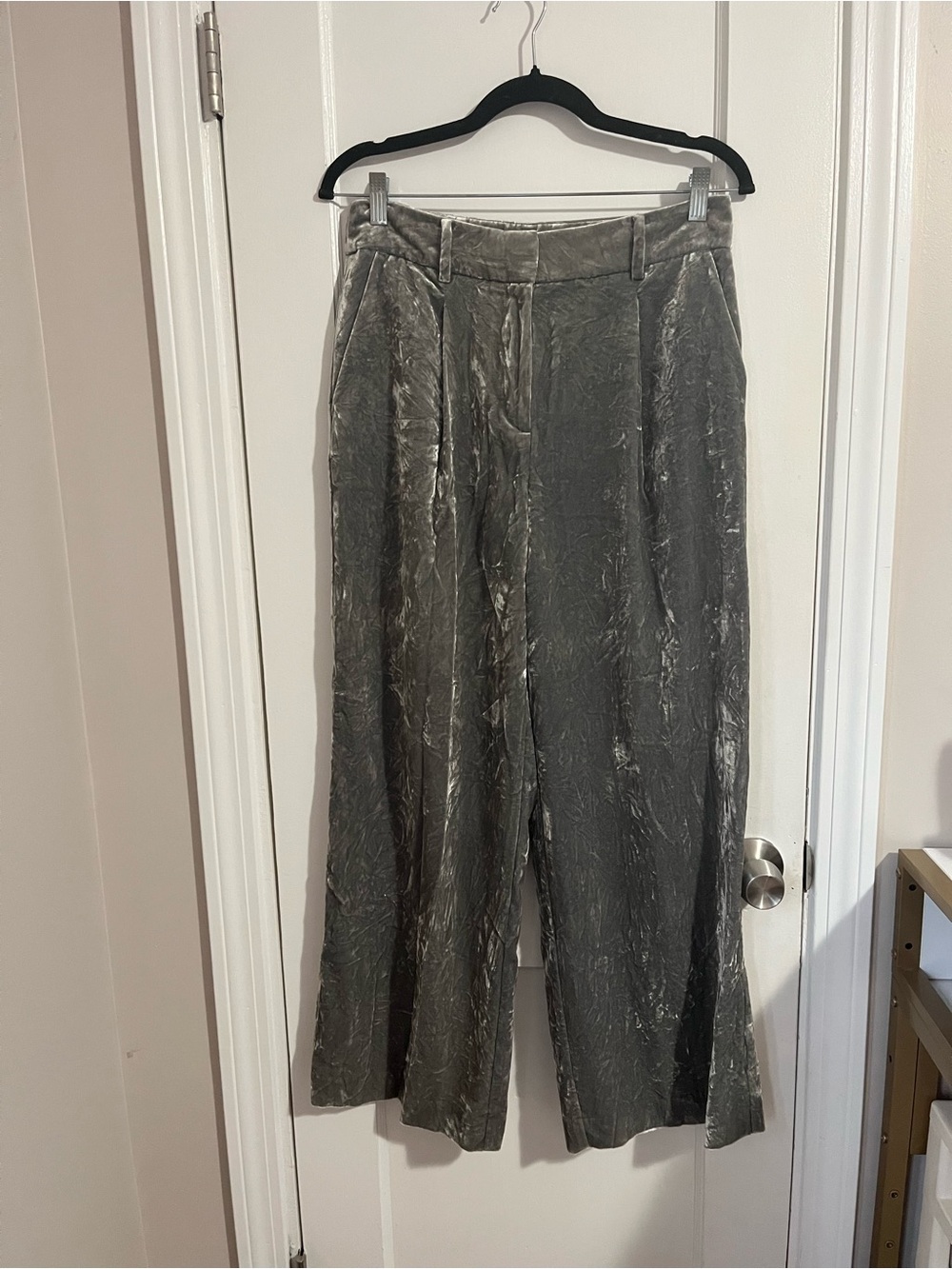 LOFT Crushed Velvet Wide-Leg Pants in Gray
